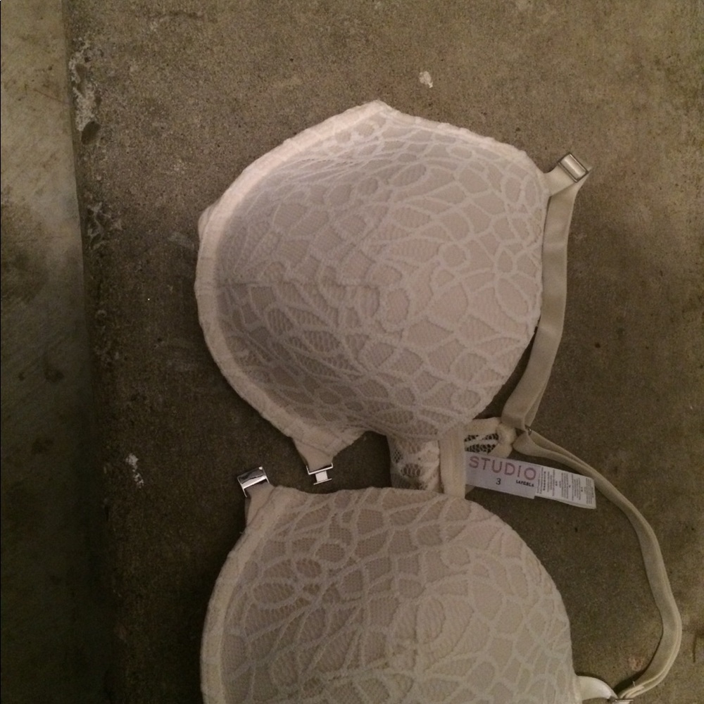 Woman's studio 8 by La Perla